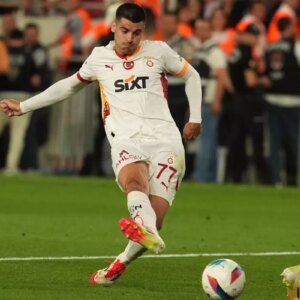 galatasarayda ayrilik 24 saat icinde kesinlesiyor imWSMwzZ