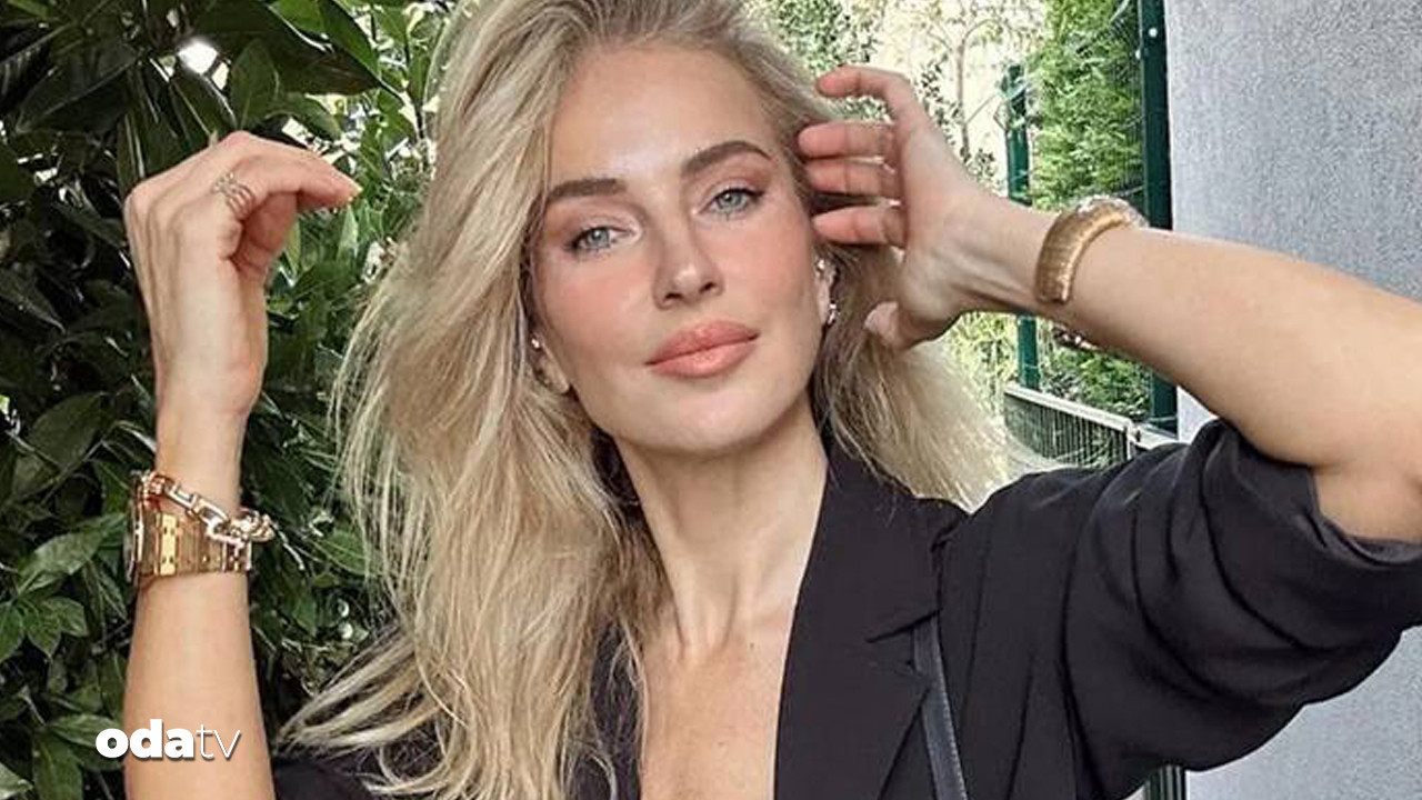 burcu esmersoy ciplak fotograf paylasti 2UxhYkL7