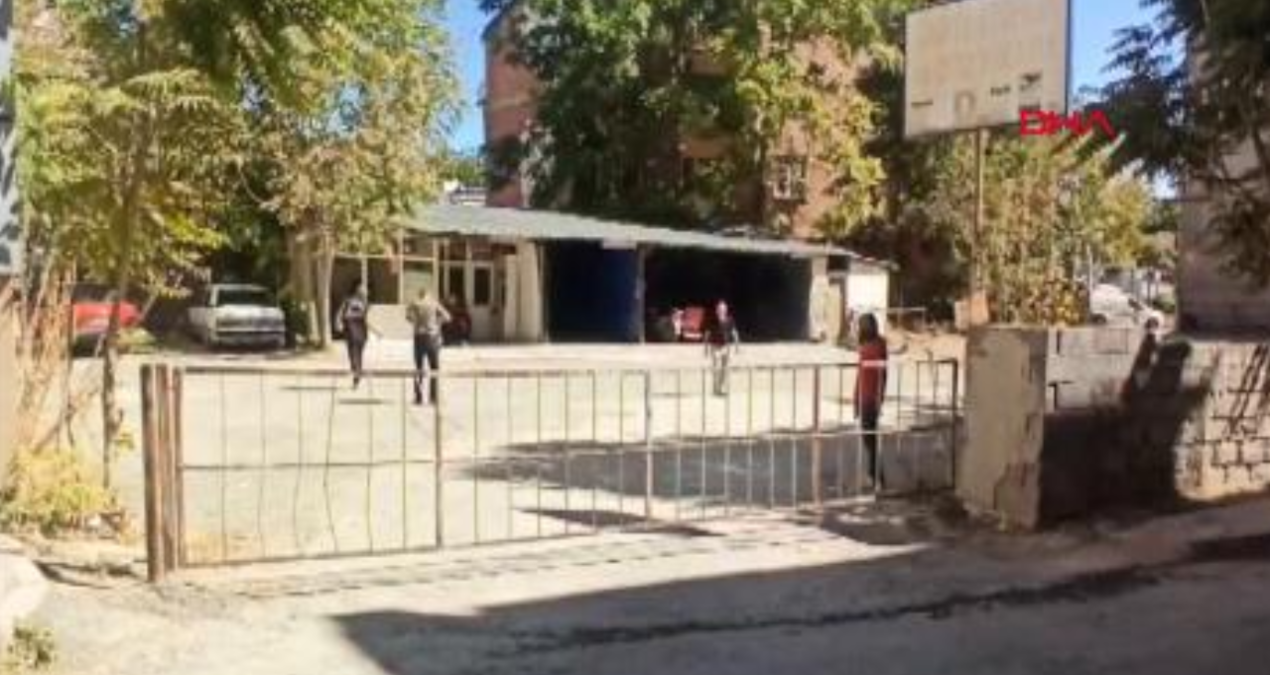 otoparka pompali tufekli saldirdilar yu17NA7c