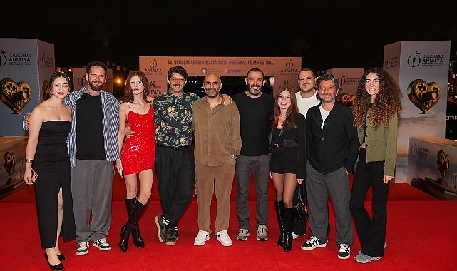 altin portakal galalarinda kibristan bir misafir vardi 2DZ69ubU.jpg