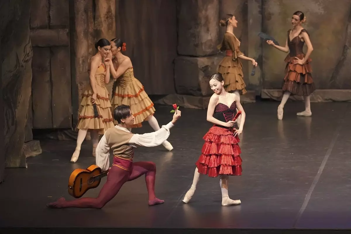 antalya dob don kisot balesini sanatseverlerle bulusturuyor OQsiOSXm