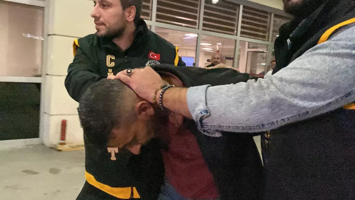 eski esine bicakla saldirdi mMyQB7Sf