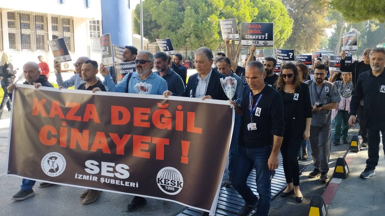 saglik emekcileri hayatini kaybeden ses isyeri temsilcisi ali can icin yurudu venwfnY6.jpg