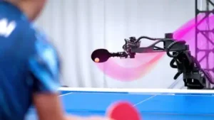 fiziksel-sporlarda-yapay-zeka-devrimi-masa-tenisi-robotu-ace-profesyonel-sampiyonlari-dize-getirdi-ZuTusyxV