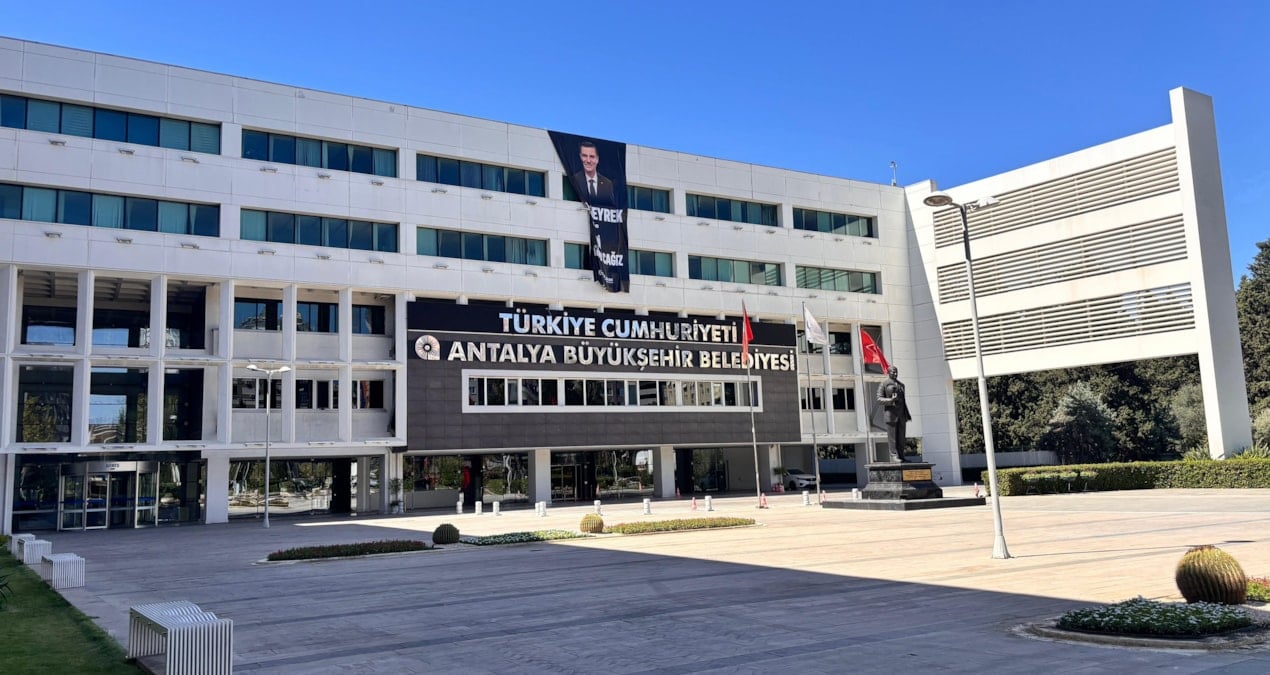 3-ilde-antalya-operasyonu-25-gozalti-TzIfUdpp