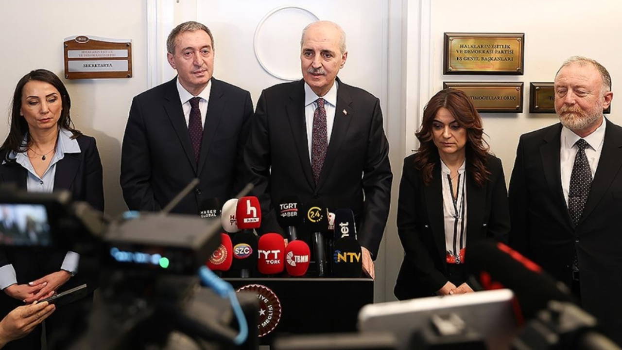 DEM Parti Eş Genel Başkan Yardımcısı Güleryüz’den Süreç Hakkında Açıklama: “Tıkanma ve Dondurma İfadesi Abartılı”