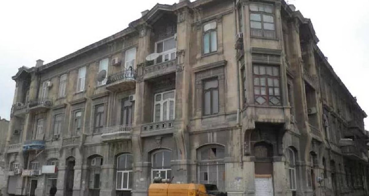 18 bin tonluk tarihi konak tek duvarı yıkılmadan taşındı