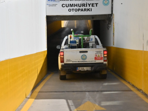 Manisada kapali alanlarda larvasit uygulamasi 9HKwRj4t